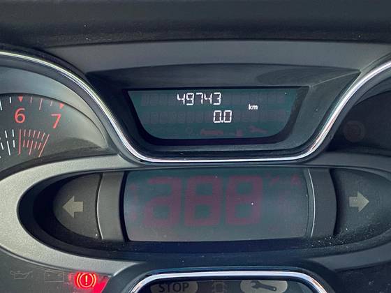 RENAULT CAPTUR 1.6 16V SCE FLEX LIFE X-TRONIC RENAULT CAPTUR 1.6 16V SCE FLEX LIFE X-TRONIC